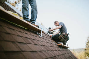 Local Roofers in East Claridon, OH